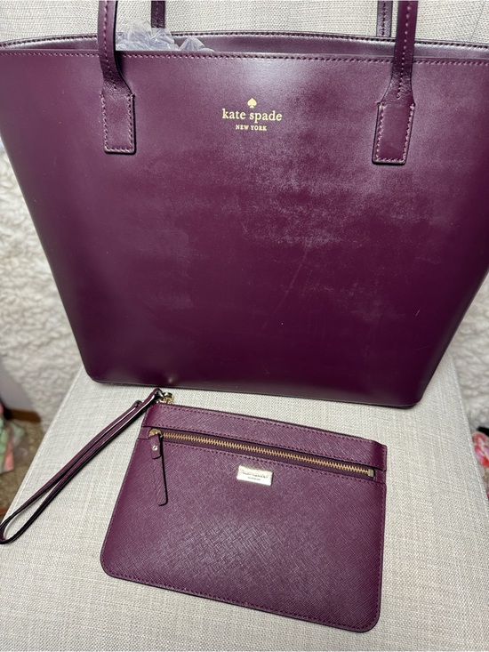 kate spade Handbags - kate spade Plum Leather Tote in Deep Plum